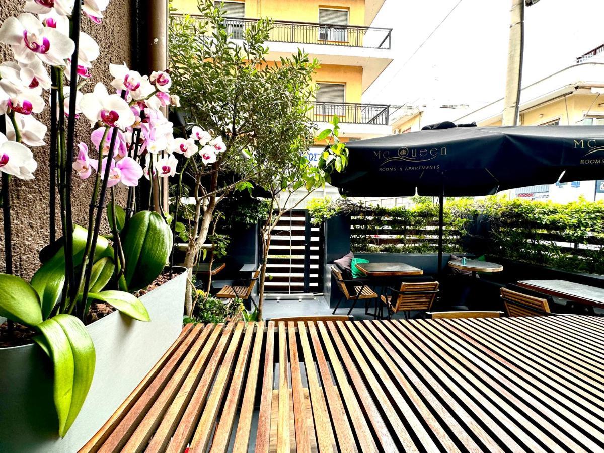 Mc Queen Rooms & Apartments Atene Esterno foto