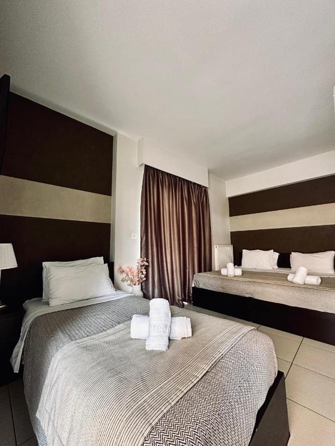 Mc Queen Rooms & Apartments Atene Esterno foto